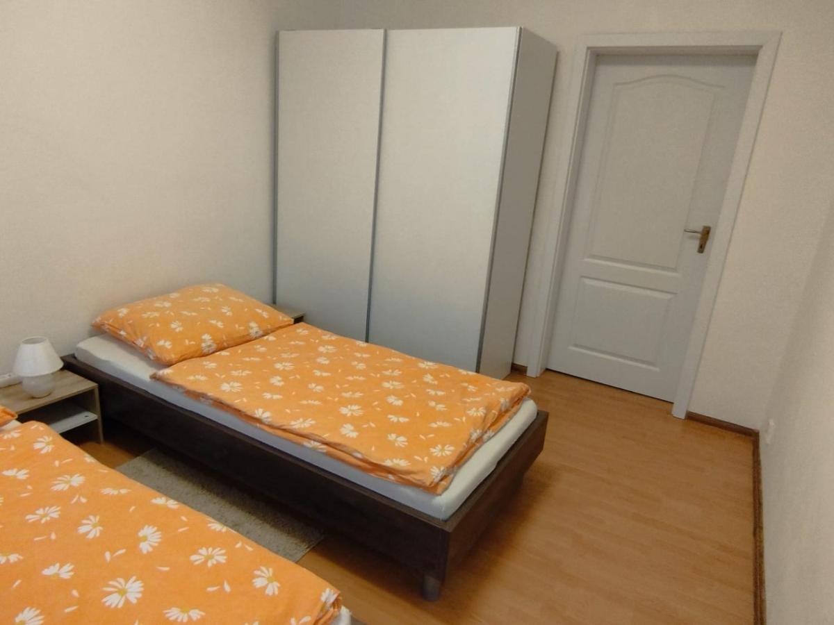 Appartement In Nitra Under The Zobor-Hill Exterior photo